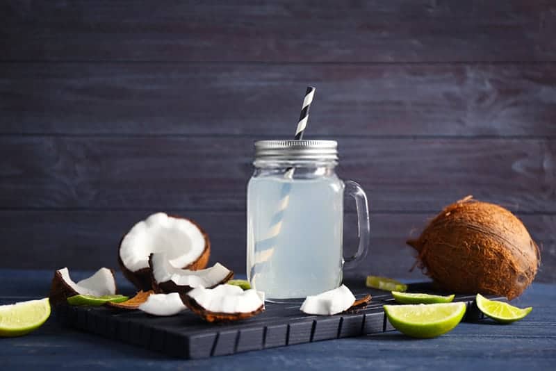 what-does-coconut-water-taste-like-does-coconut-water-taste-like-coconut