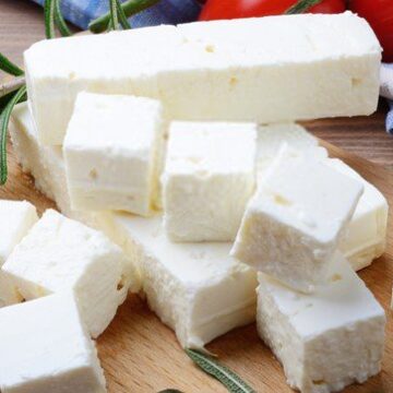 what-does-feta-cheese-taste-like