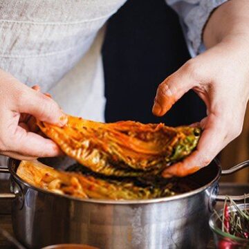 what-does-kimchi-taste-like