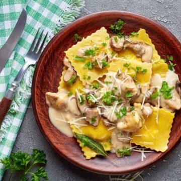 what to serve with ravioli