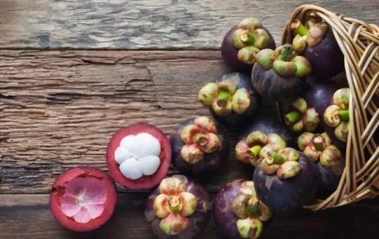what does a mangosteen taste like
