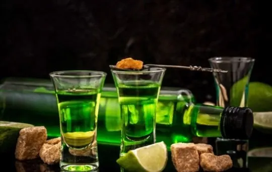how to drink absinthe
