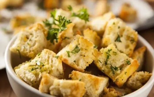 how to make croutons at home
