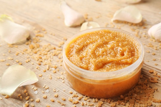 how to make sugar scrub