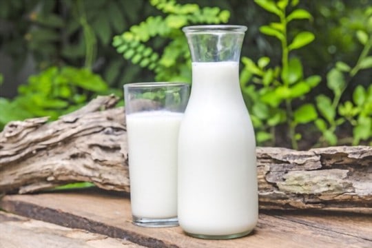 how to store raw milk