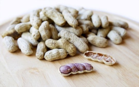 how do you know if boiled peanuts are bad