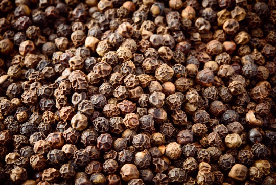 how to use peppercorns