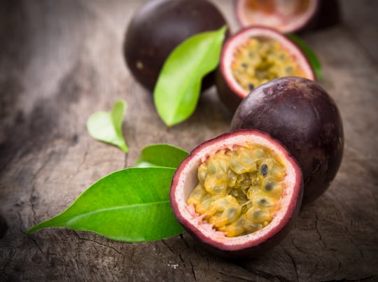 nutritional benefits of passion fruit
