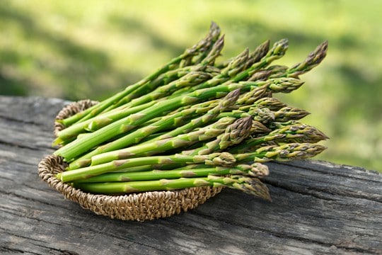 What Does Asparagus Taste Like? Does Asparagus Taste Good?