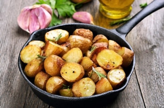 how to thaw and reheat frozen roast potatoes