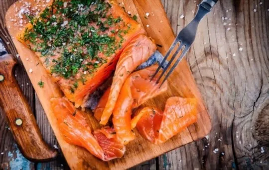 What to Serve with Smoked Salmon? 8 BEST Side Dishes