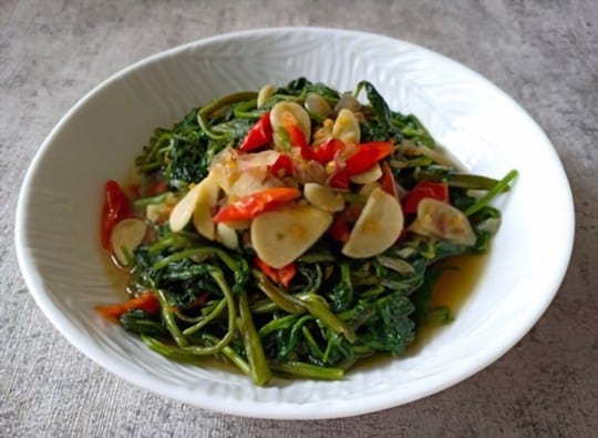 sauted spinach with garlic