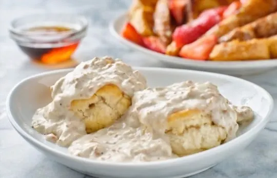 what to serve with biscuits and gravy best side dishes