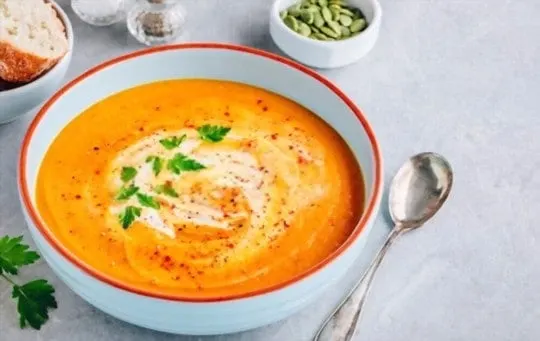 What to Serve with Carrot Ginger Soup? 8 BEST Side Dishes