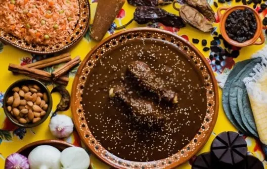 What To Serve With Chicken Mole? 8 BEST Side Dishes