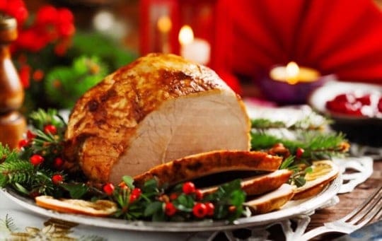What to Serve with Christmas Ham? 8 BEST Side Dishes