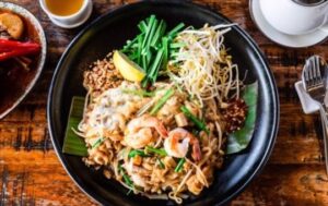 what to serve with pad thai
