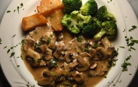 What to Serve with Veal Marsala? 8 BEST Side Dishes