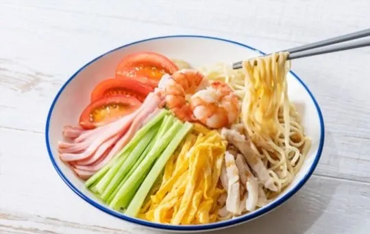 asian inspired ramen noodle salad