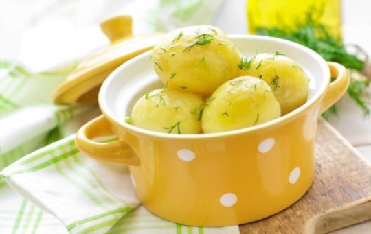 boiled potatoes and butter