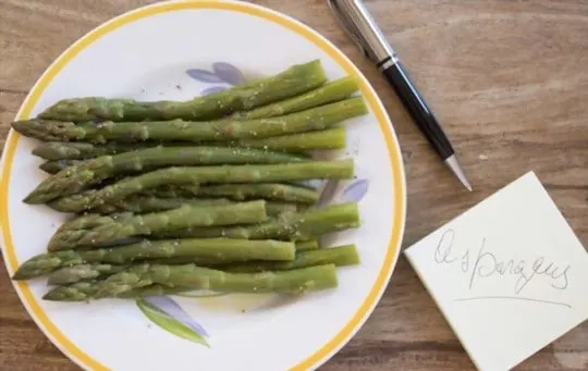 creamy steamed asparagus