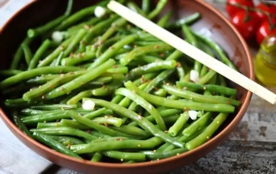 green beans with toasted almonds