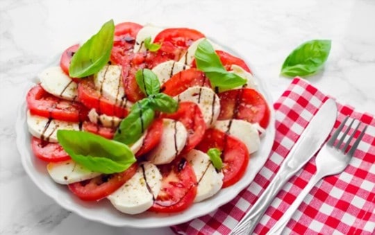 italian classic caprese salad