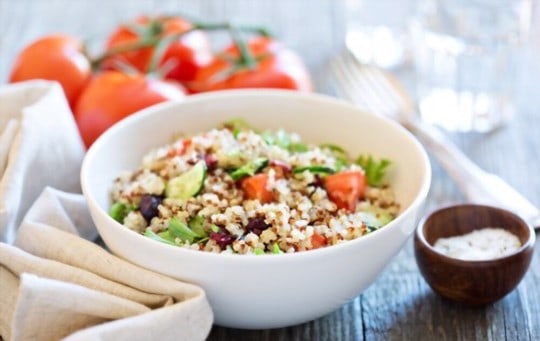 quinoa with vegetables and herbs