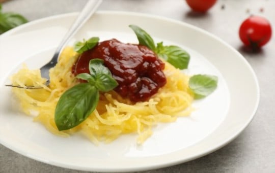 spaghetti squash with fresh basil