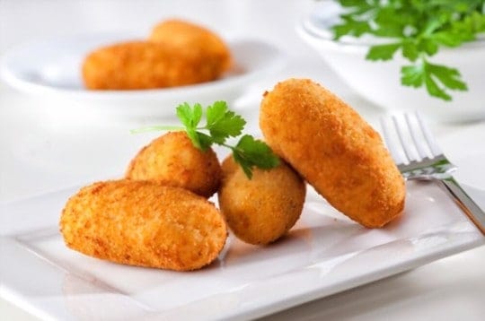What To Serve With Chicken Croquettes? 8 BEST Side Dishes