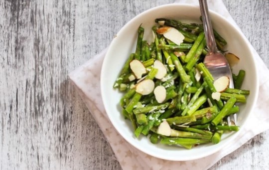 asianstyle asparagus salad