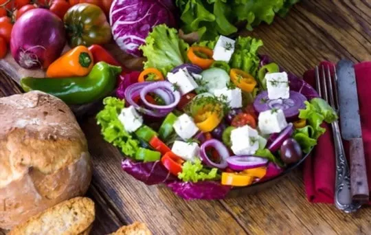 crisp salad with vinegar soy sauce dressing