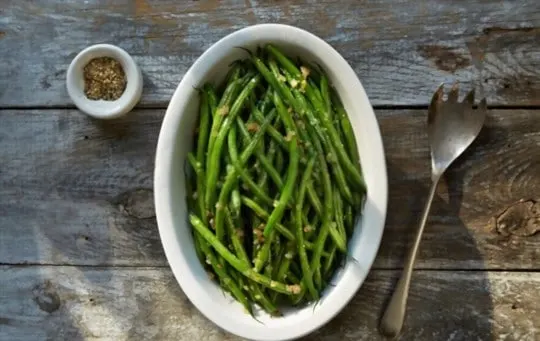 green beans with caramelized onions