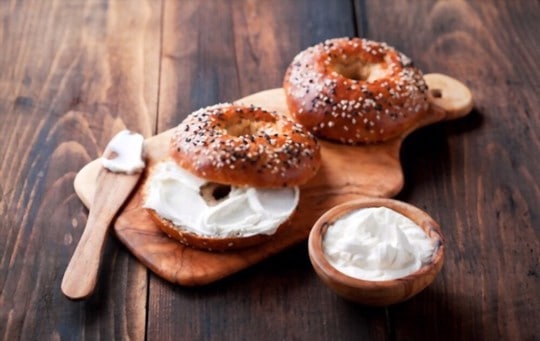 mini cheesy bagel bombs