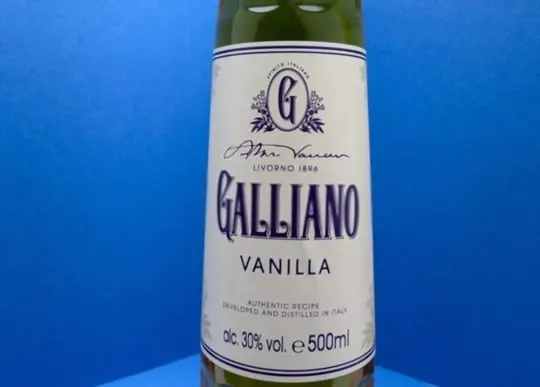 The 5 Best Substitutes for Galliano
