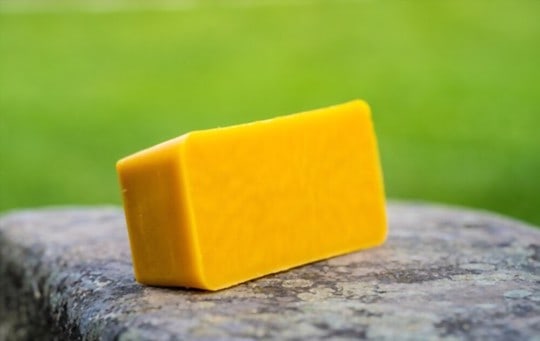 what is beeswax