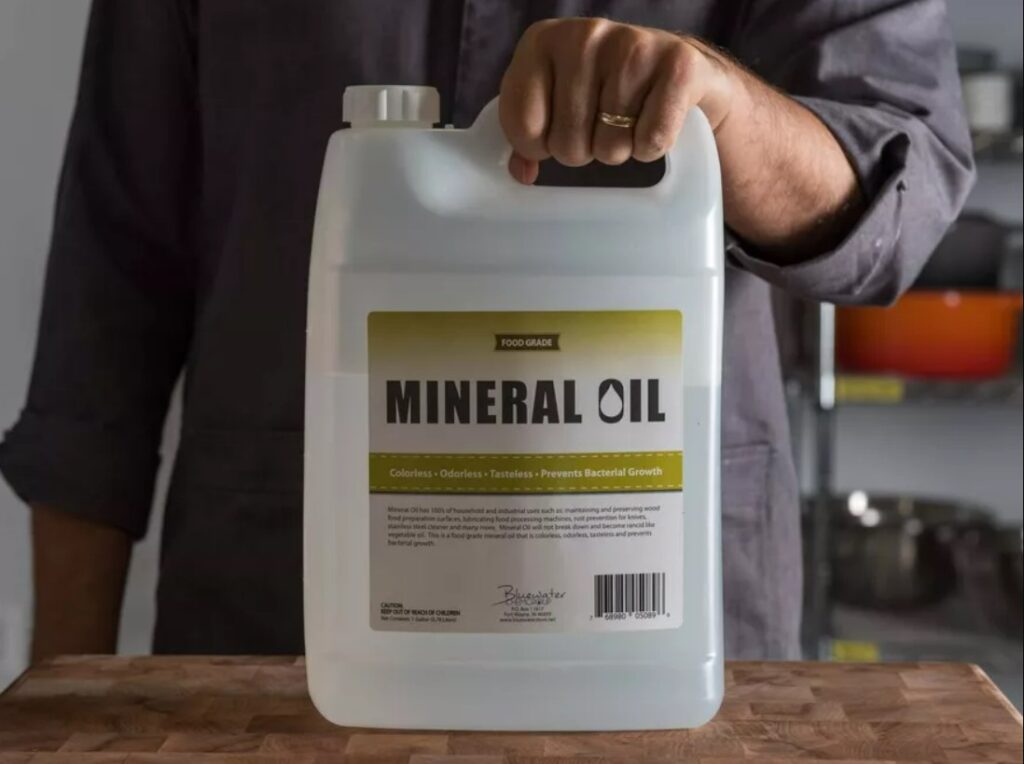 How Long Does Mineral Oil Last?