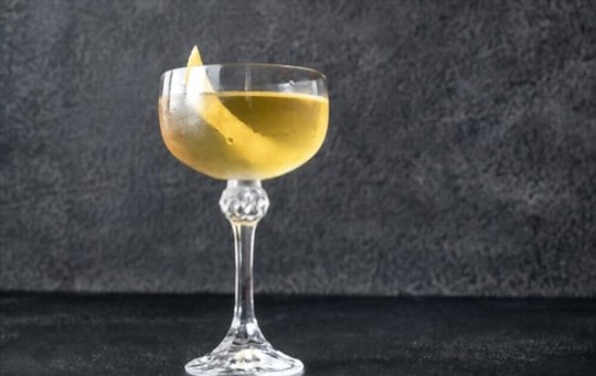 The 5 BEST Substitutes for Yellow Chartreuse